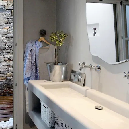 Villa Spilia By Blend In Blue *